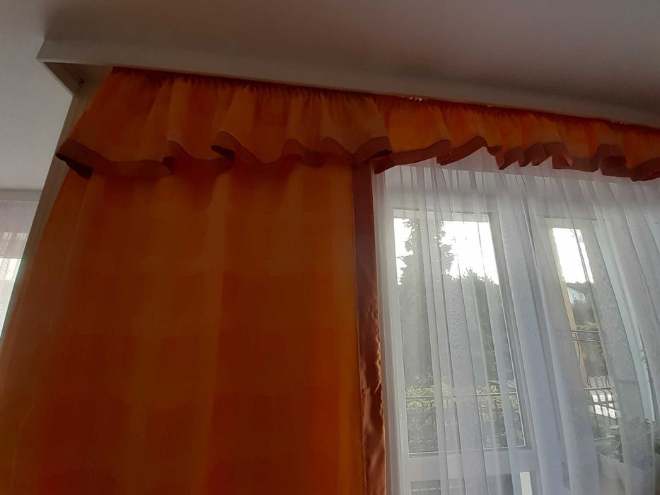 bardzo ładne zasłony z lambrekinami za 45zł