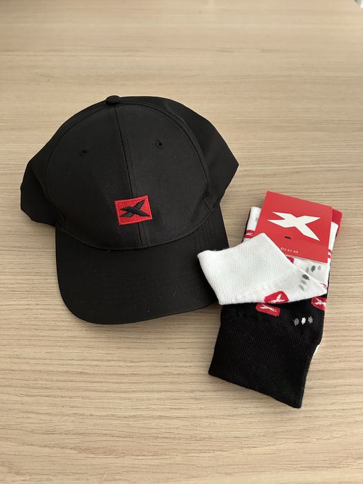 Zestaw inwestorski xtb - czapka z daszkiem i skarpety