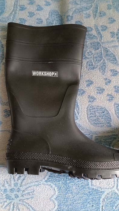 Продам Сапоги для работы