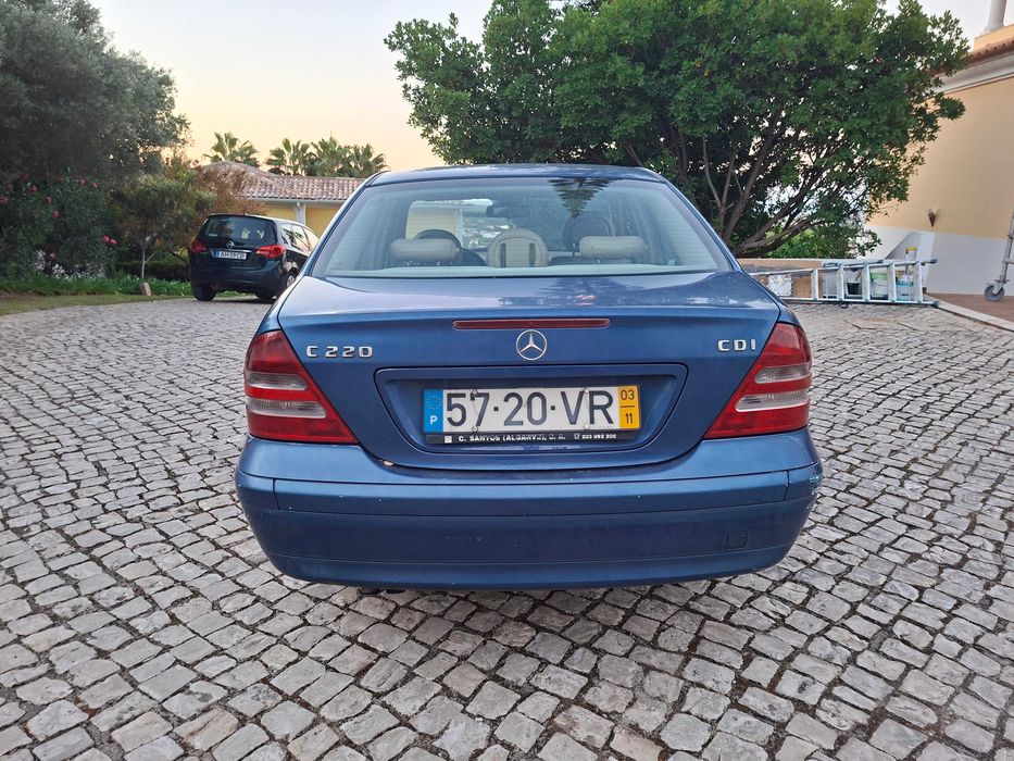 Vendo Mercedes 220 CDI — photo 3