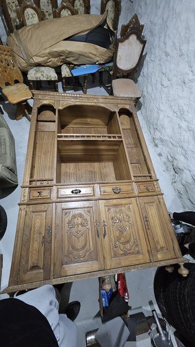 Móvel de Sala de Canto Madeira Maciça