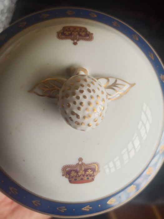 Loiça de colecçóes reais c/ oferta