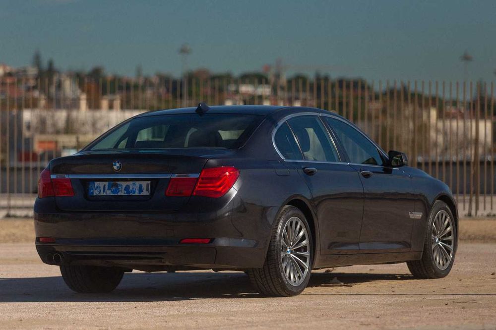 BMW 7.30 em ótimo estado