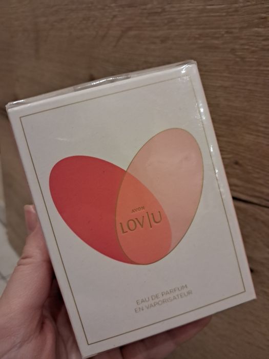 Woda perfumowana lov u 50ml od avon