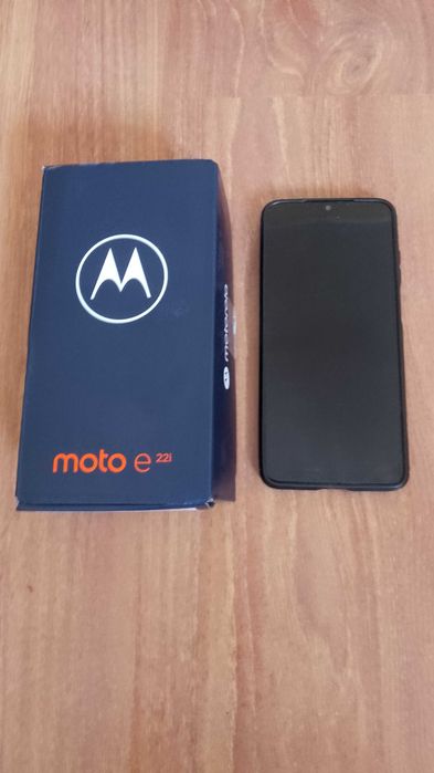 Smartfon Motorola 22i