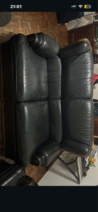 sofa e 2 poutronas