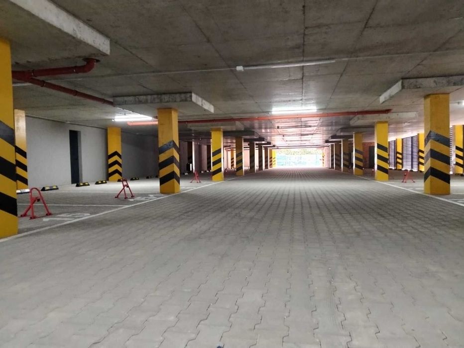 Продам паркомісце в новобудові Park Estate