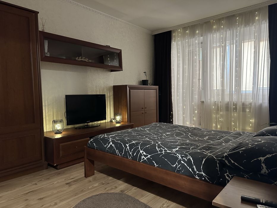 Затишна, тепла квартира , Є ІНТЕРНЕТ БЕЗ СВІТЛА,подобова оренда