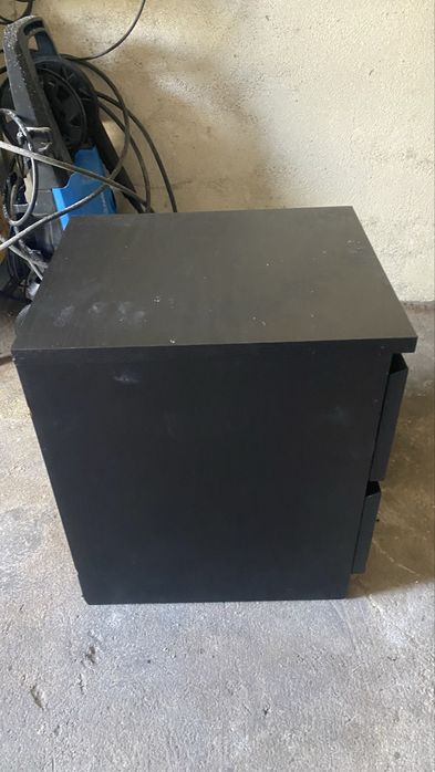 Mesinha de cabeceira IKEA