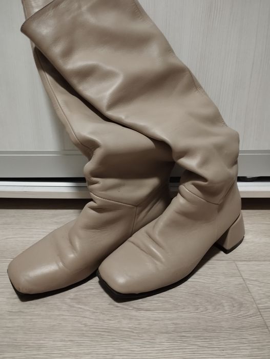 Продам чоботи демі