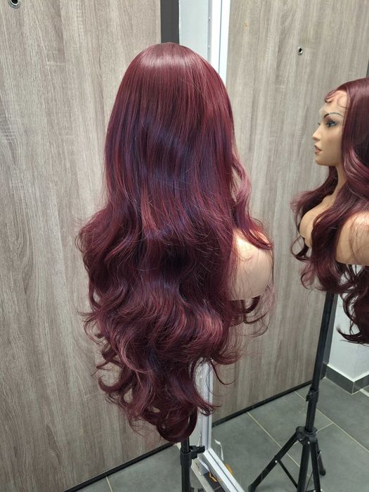 Długa Bordowa Kręcona Peruka Na Koronkowej Siateczce Lace Front Wig