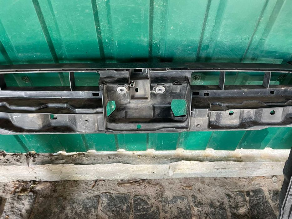 Панель передняя телевизор VW Passat B8 Volkswagen Passat B8 от2014-гг