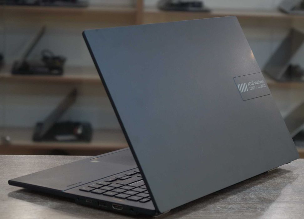 ГАРАНТІЯ Asus VivoBook (FullHD IPS/Ryzen 5 7520U/RAM 8ГБ DDR5/SSD 512ГБ)TVOYO