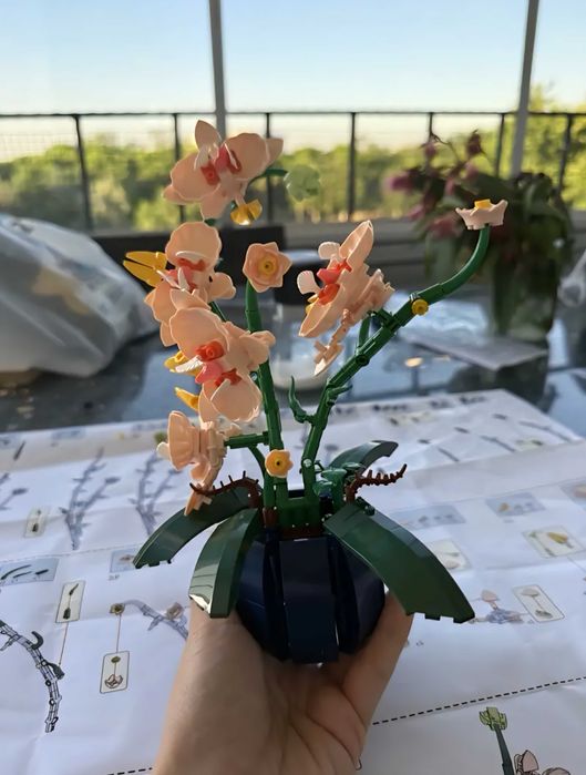 Конструктор орхідея 606 деталей LEGO