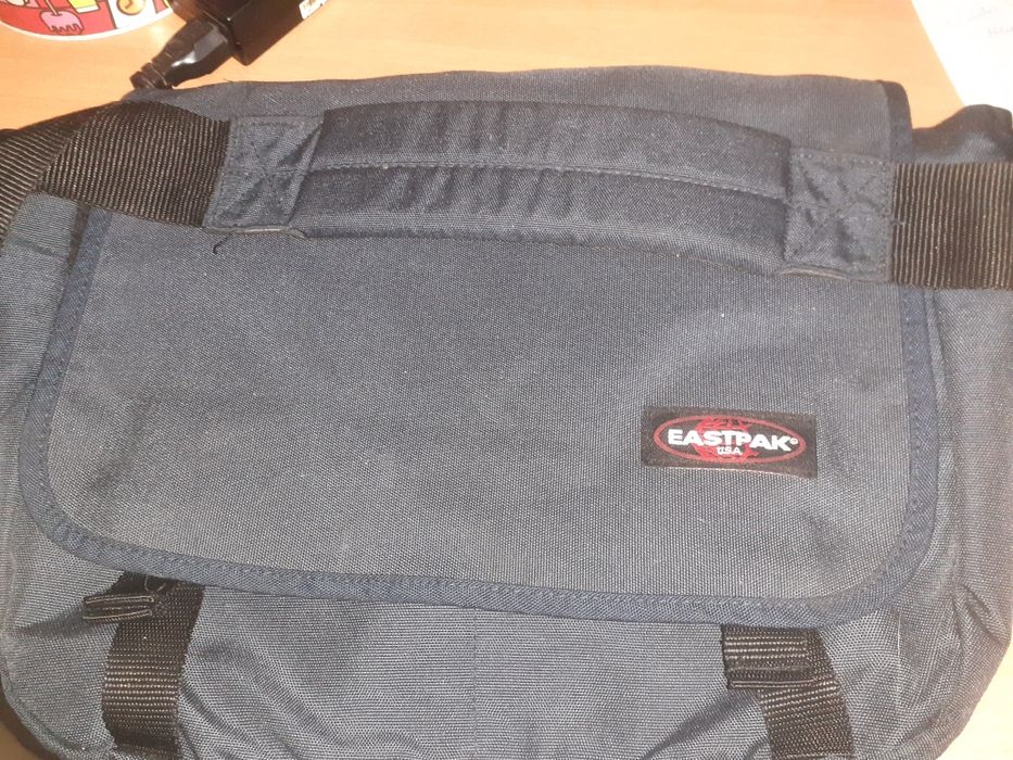Mala tiracolo eastpack