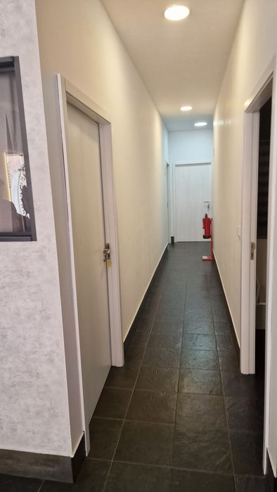 Sala 14 m2  para arrendar