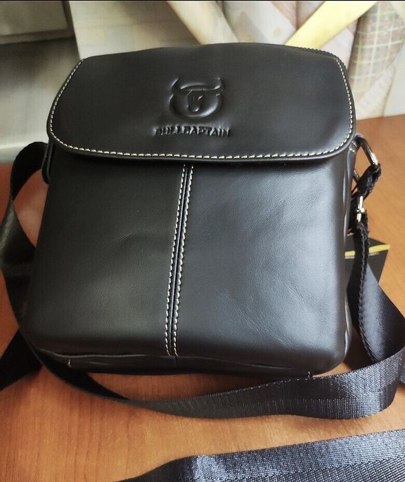 Кожаная мужская Сумка-Барсетка. На плечо.  Черная.