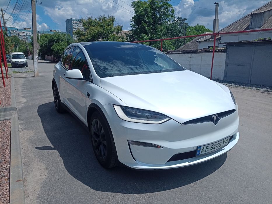 Tesla Model X Long Rage