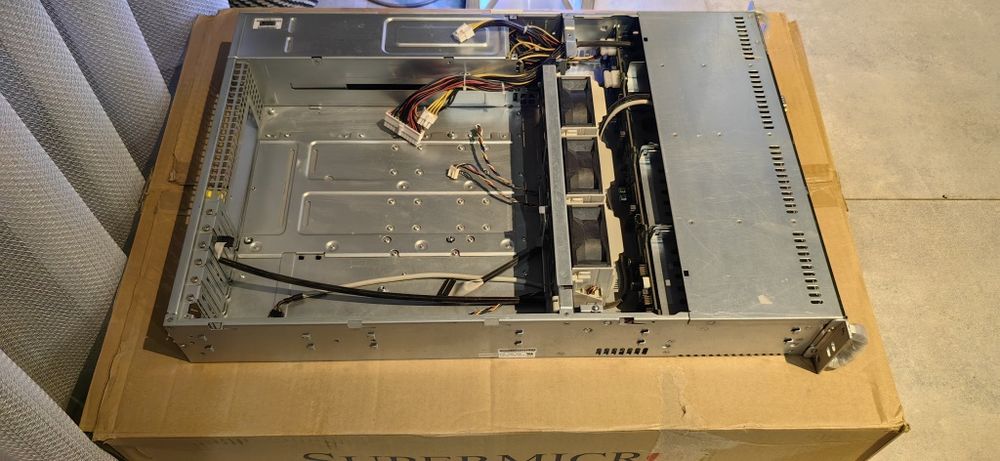 Obudowa rack 2u Supermicro