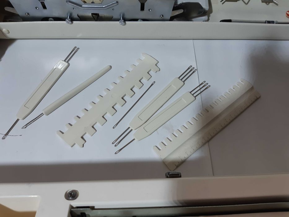 Двофонтурна вязальна машина Brother KH 893 Palie AII + KR850