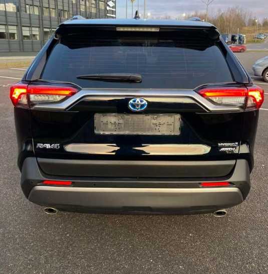 Toyota RAV4 2020 року