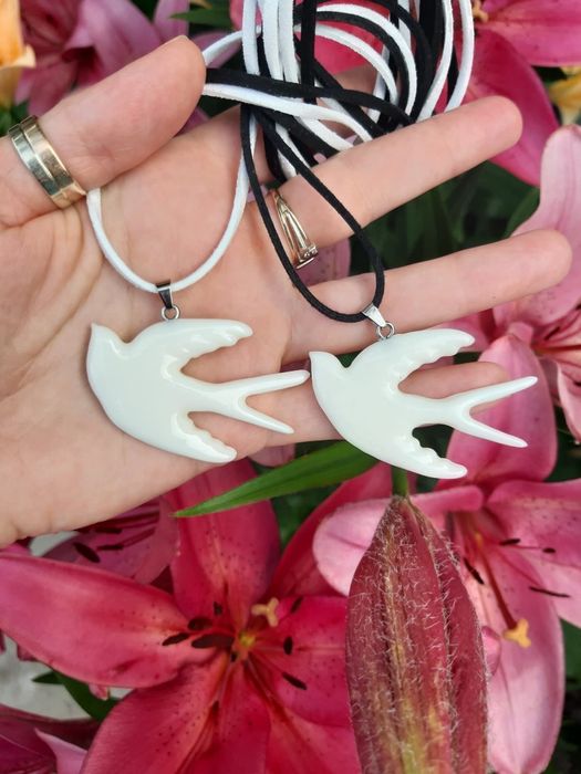 Чокер-підвіска пташка ручної роботи