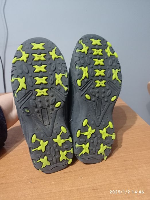 Buty sportowe 28,5 na rzep 29 wkładka 18,5cm