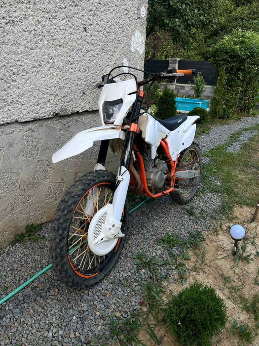 Мотоцикл Geon terrax