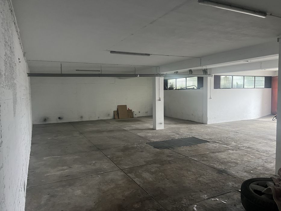 Garagem/ Peq. Armazem