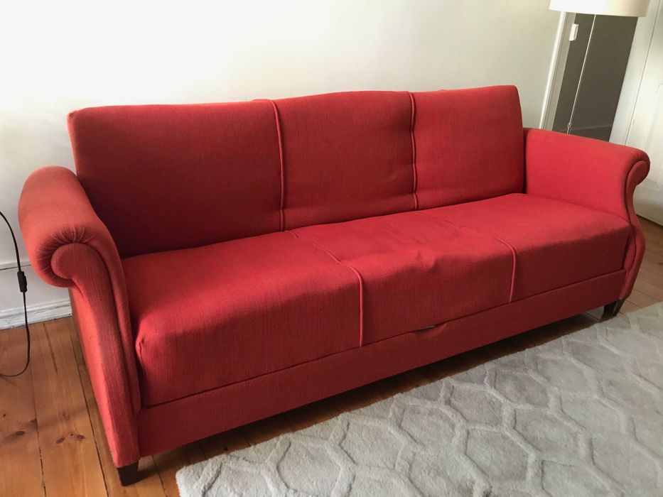 Sofá-cama vintage 3 lugares em bom estado