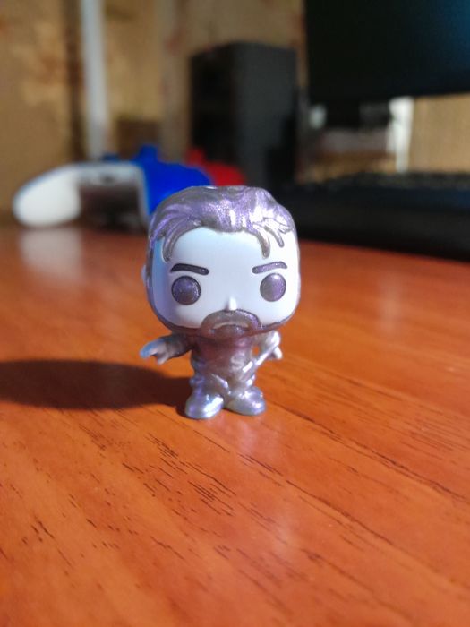 Обміняю або продам kinder stranger things/дивні дива Хопера з вивороту