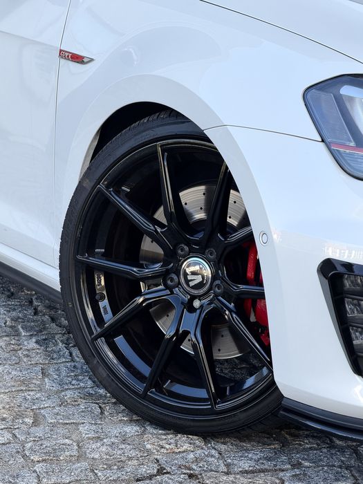 VW Golf Mk7 Gti Perfomance DSG ( Trato de crédito)