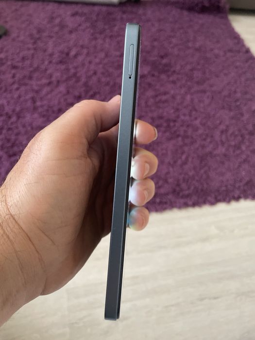 Продам телефон POCCO C 65