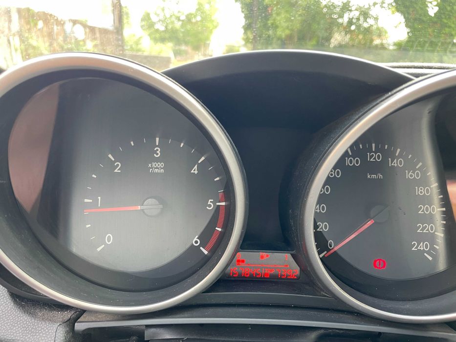 Mazda Mazda 3 CS 1.6 MZ-CD Exclusive