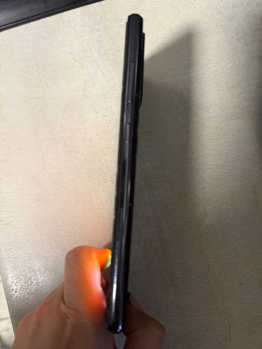 Продам смартфон Samsung A72