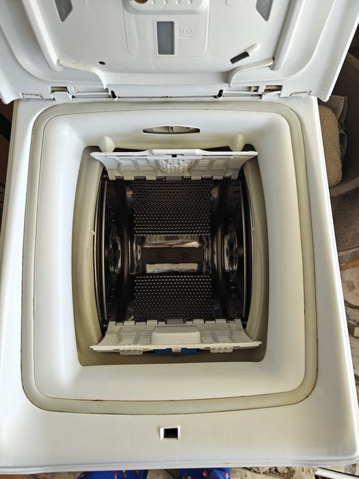 Máquina de lavar roupa Candy 7kg.