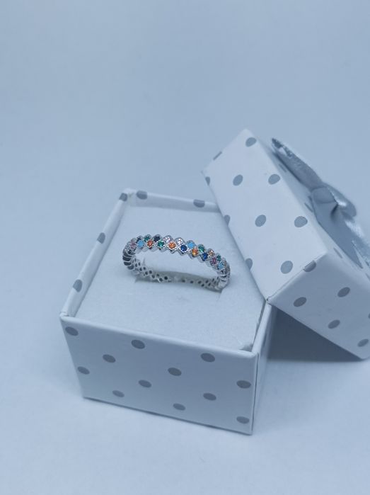 Srebrny pierścionek obrączka z kolorowymi cyrkoniami srebro 925 r.17