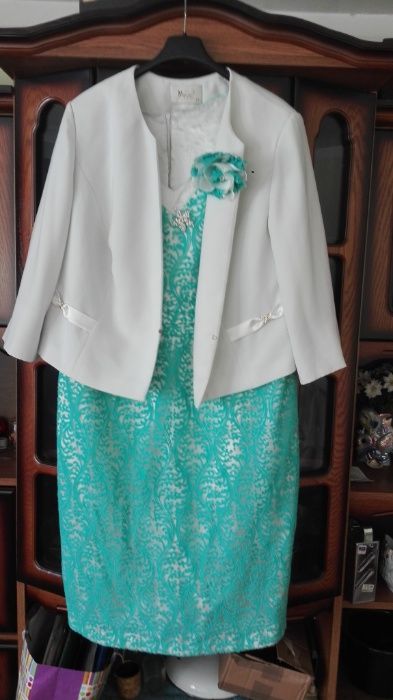 Sukienka GIPURA rozmiar 52