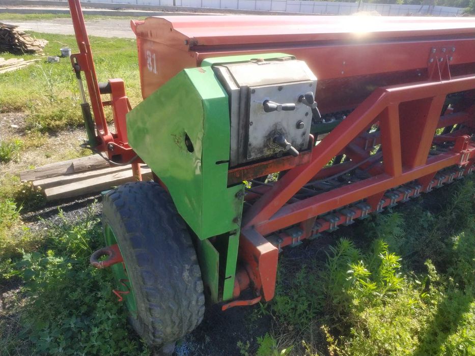 Зернова сівалка Mazur Unia