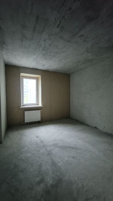 Продаж трикімнатної квартири у м.Самар (106 м²)