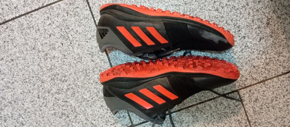 Sapatilhas adidas 40