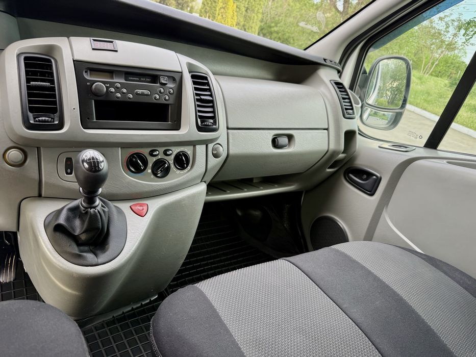 Оpel Vivaro Extra Long Ідеальний Стан Пасажир 8+1 Все В Рідній Фарбі!!! 1.9 Турбо Дизель