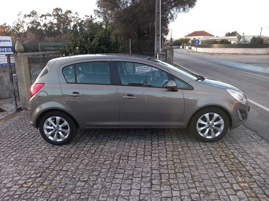 OPEL CORSA D 1.2 2012 - CX VELOCIDADES AUTOMÁTICA