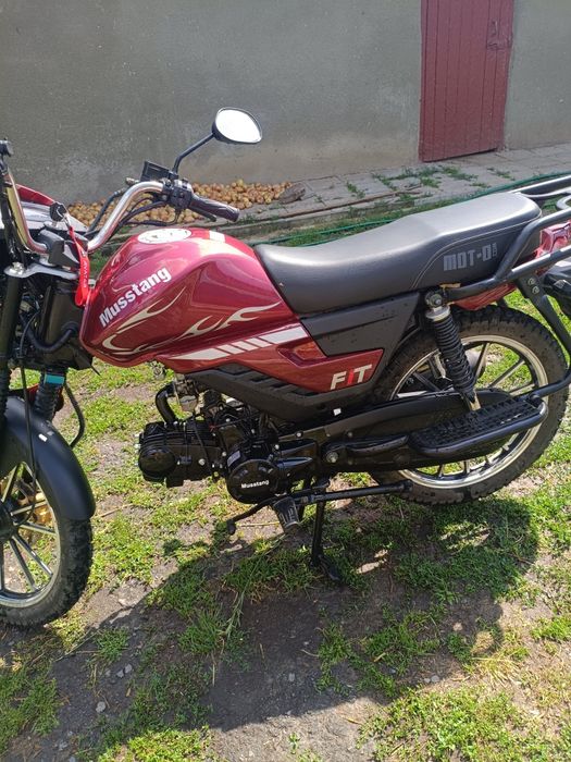 Продам мотоцикл мустанг фіт2
