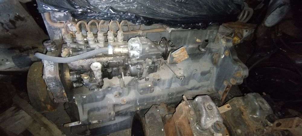 Silnik John Deere 6 cyl Turbo Renault Ares