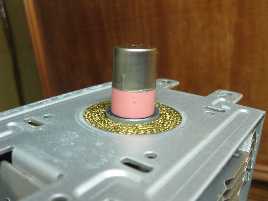 Магнетрон LG 2M226