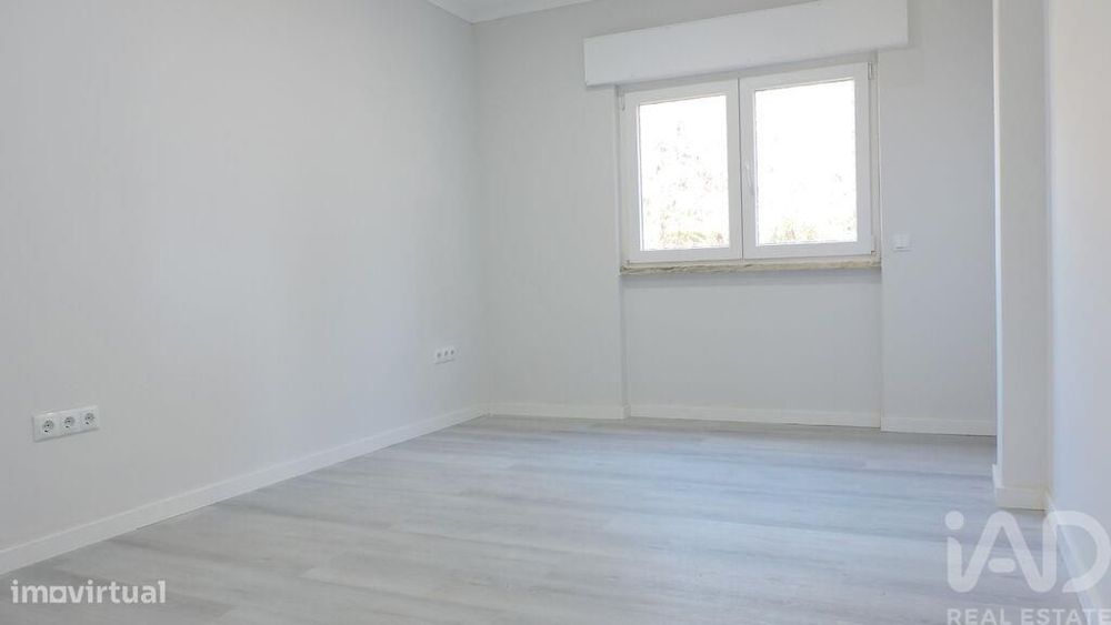 Apartamento T2 em São Sebastião