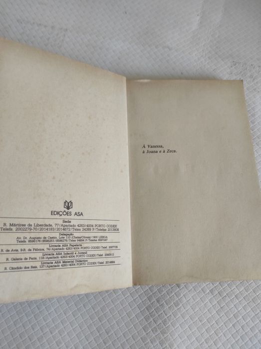 Livros triângulo jota