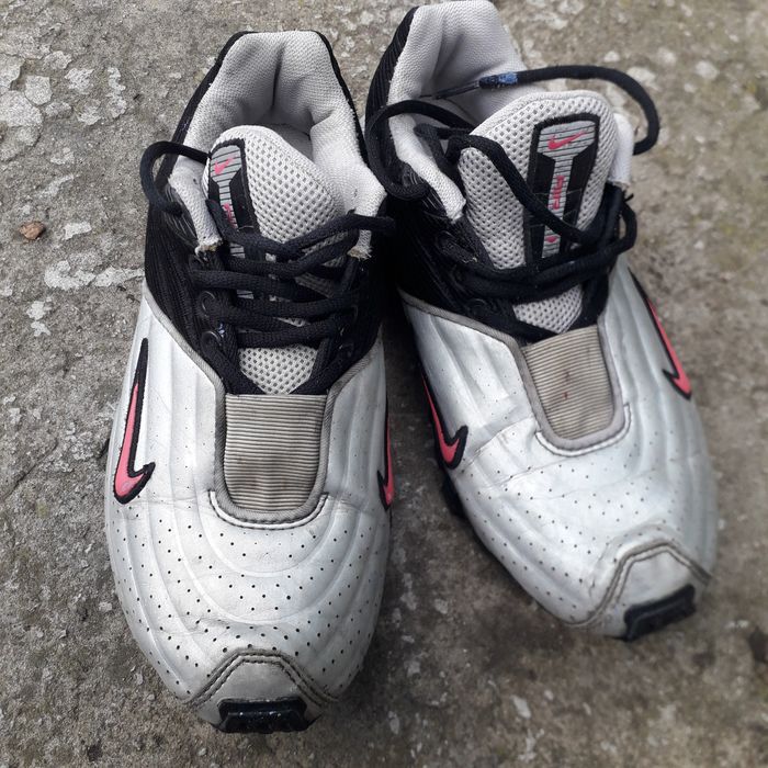Кроссовки Nike розмір 40
