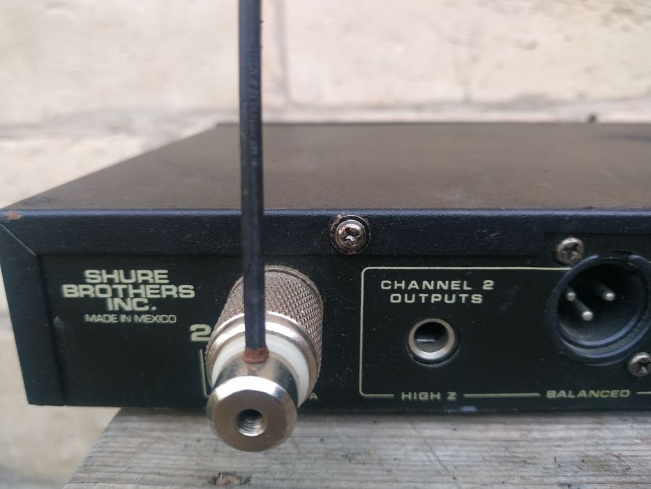 Бездротовий мікрофонний процесор. Shure LX88-II Dual channel wireless